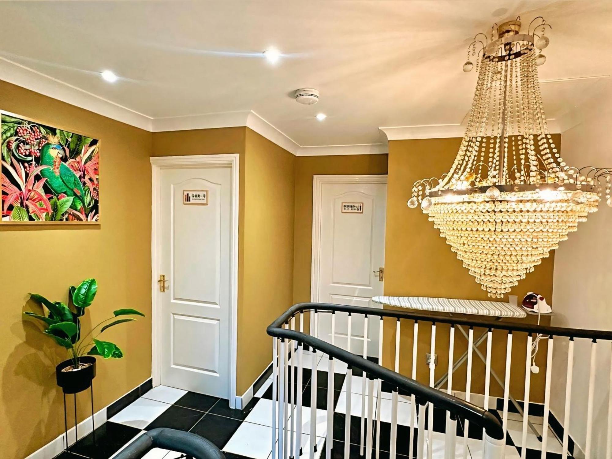 Charming 3-Bedroom House With Garden In Portsmouth, Close Parking, Train Station & Gunwharf 外观 照片
